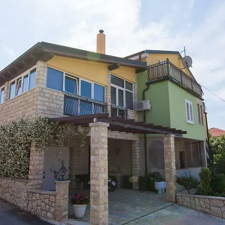 Gaspar Apartment *